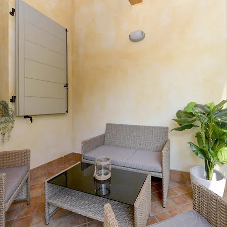 Casa Appartamento *