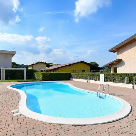 Casa *
