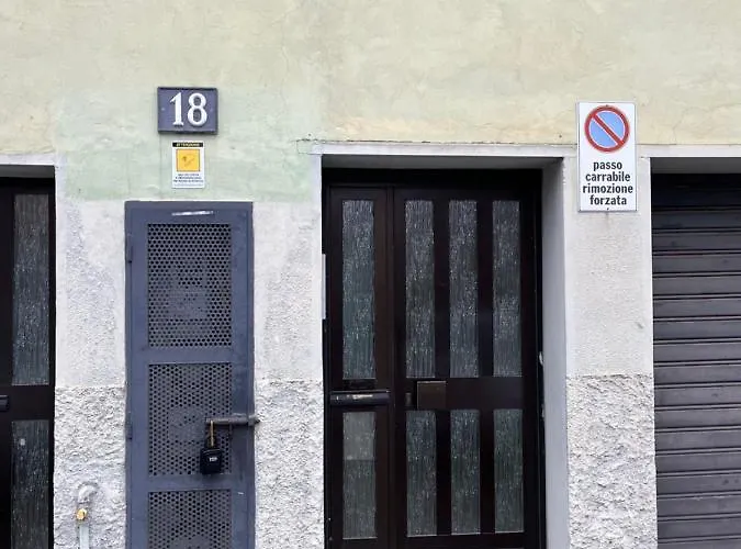 Casa *